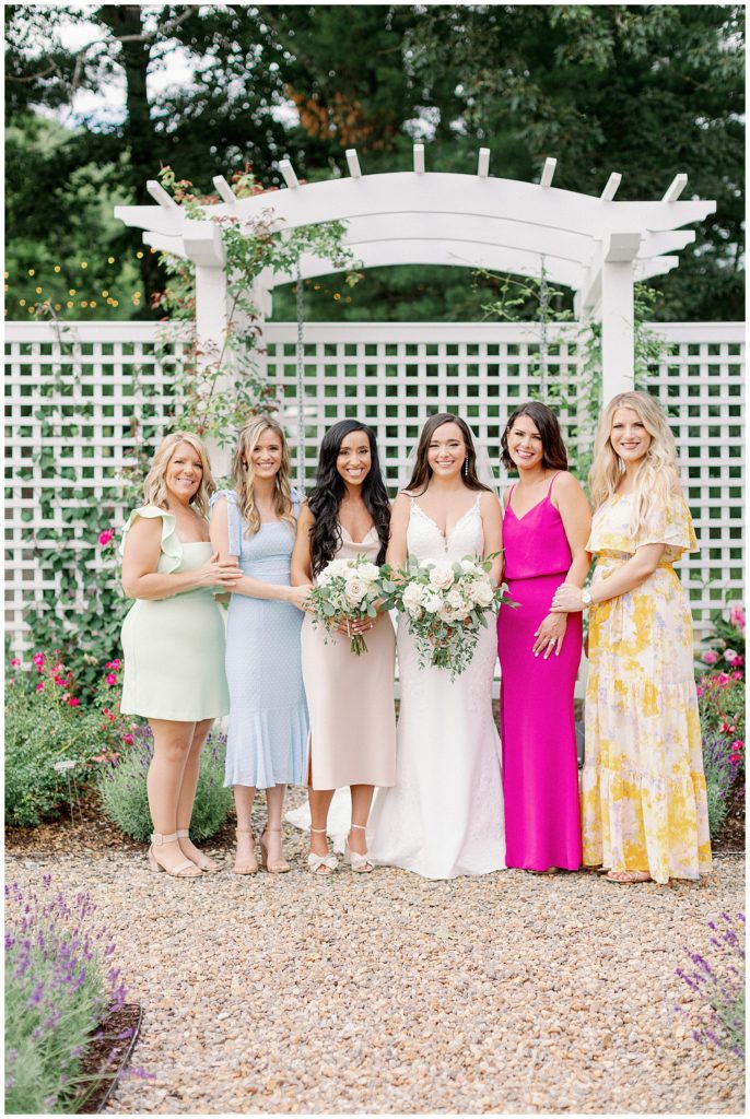 Alisha-Jon-NH-Wedding-Alisha-bridesmaids